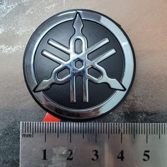 YAMAHA ACCESSORIES 3D EMBLEM YAMAHA LOGO 45MM / 25MM CHROME (SILVER / GOLD) PREMIUM QUALITY WITH 3M DOUBLE SIDE TAPE